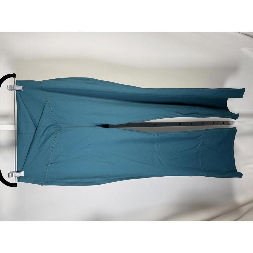 NWT Halara DayStretch High Waisted Crossover Flare Yoga Leggings Size XL Petite - Picture 4 of 12